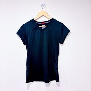 BLACK MOUNTAIN black V-neck activewear sports t-shirt |‎ Large *
